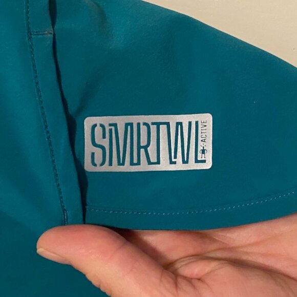 Women's Smartwool Running Shorts with Two Pockets, Size Medium - Picture 4 of 14